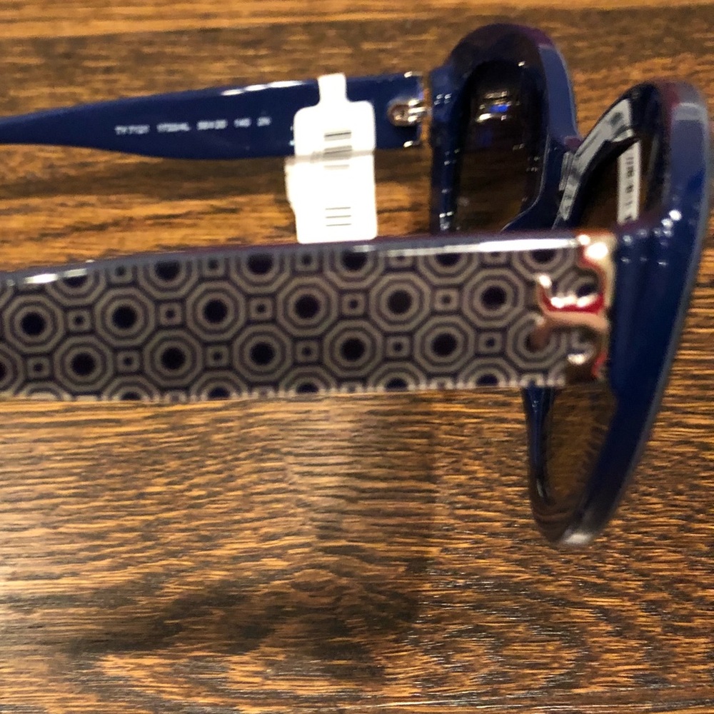NWT Tory Burch pattern cat eye sunglasses - Picture 4 of 7